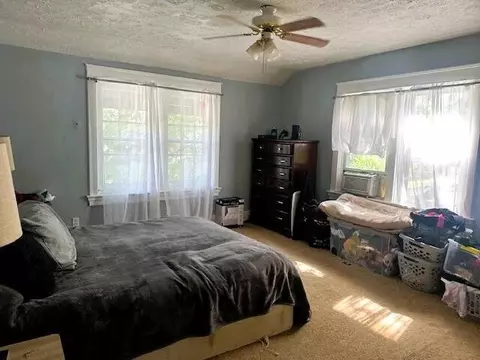 Bedroom - 460 E Madison Ave, Springfield, OH 45503 photo 5 of 7