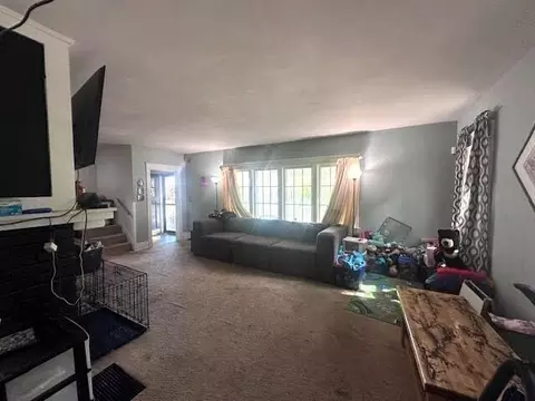 Living - 460 E Madison Ave, Springfield, OH 45503 photo 3 of 3