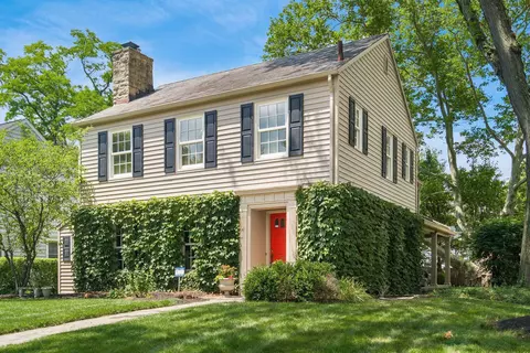 1694 Essex Rd, Columbus, OH 43221
