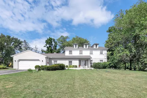 3535 Rolling Hills Ln, Grove City, OH 43123
