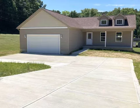 13916 Hemlock Pkwy, Logan, OH 43138