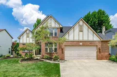5592 Westbriar Dr, Hilliard, OH 43026