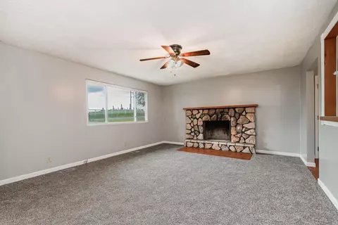 4441 S Pitchin Rd, Springfield, OH 45502 photo 2