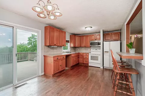 4441 S Pitchin Rd, Springfield, OH 45502 photo 5