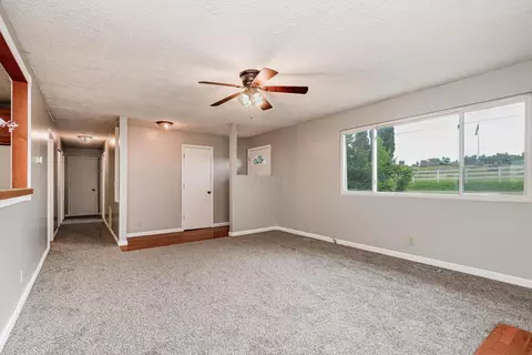 4441 S Pitchin Rd, Springfield, OH 45502 photo 4