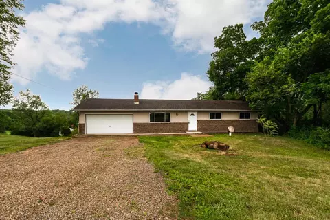 4441 S Pitchin Rd, Springfield, OH 45502