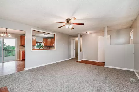4441 S Pitchin Rd, Springfield, OH 45502 photo 3