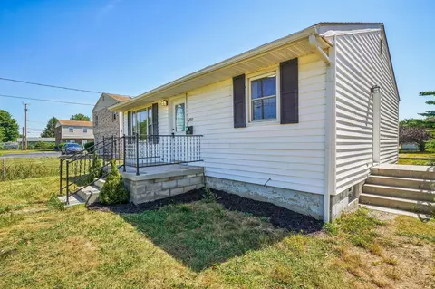 250 Nicholas Dr, Circleville, OH 43113 photo 3
