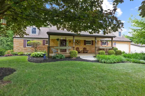 227 Middle Ground Rd SW, Pataskala, OH 43062