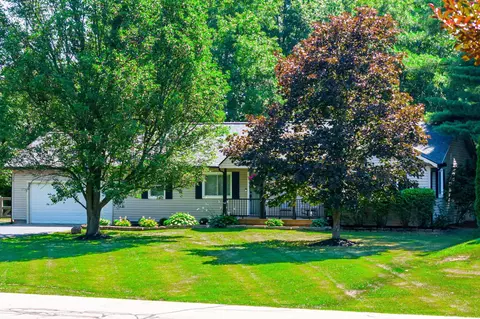 3930 Pine Meadow Rd, New Albany, OH 43054