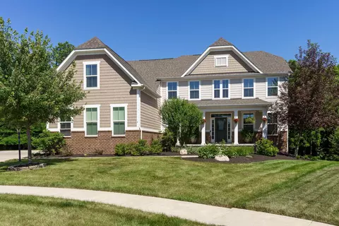3879 Regatta Ct, Lewis Center, OH 43035