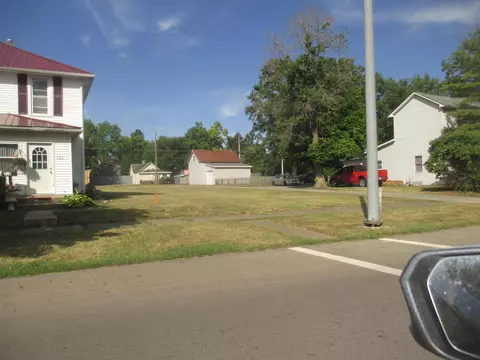 734 S Fayette St, Washington Court House, OH 43160