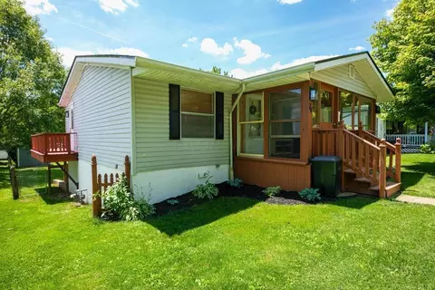 79 Prospect St, Mechanicsburg, OH 43044