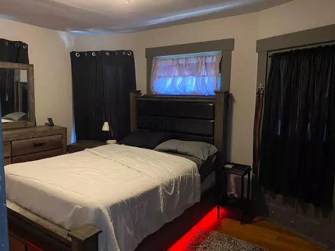 Bedroom - 521 E Madison Ave, Springfield, OH 45503 photo 1 of 3
