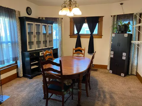 Dining - 521 E Madison Ave, Springfield, OH 45503 photo 1 of 1