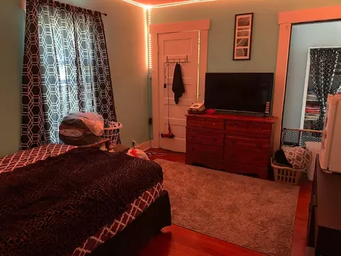 Bedroom - 521 E Madison Ave, Springfield, OH 45503 photo 3 of 3