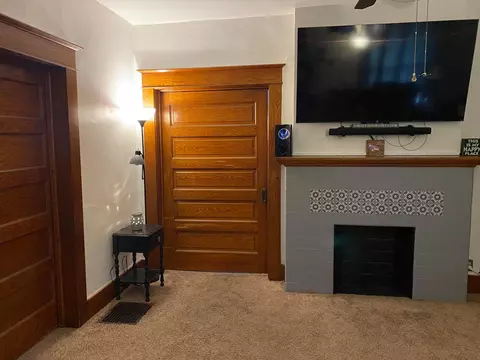 Living - 521 E Madison Ave, Springfield, OH 45503 photo 2 of 2