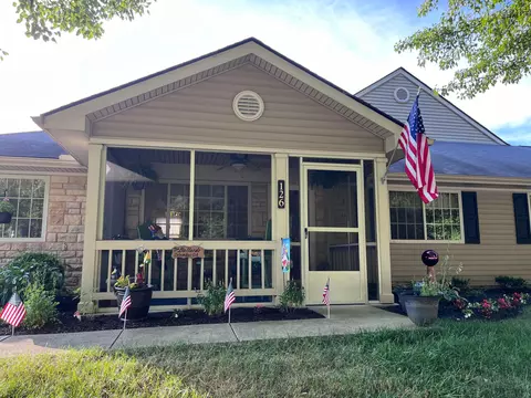 126 Hillview Ct, Heath, OH 43056