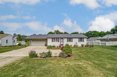 5609 S Pitchin Rd, Springfield, OH 45502