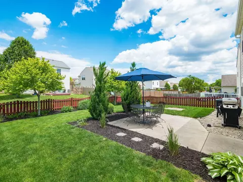 Exterior - 6112 Nasby Dr, Galloway, OH 43119 photo 3 of 14