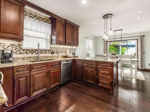 Kitchen - 6112 Nasby Dr, Galloway, OH 43119 photo 3 of 4