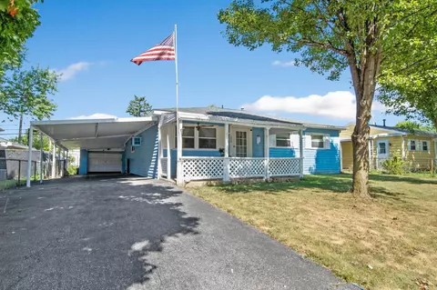 3855 Clearwater Dr, Columbus, OH 43232