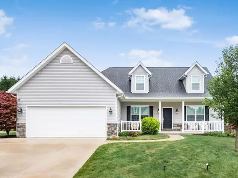 304 Middleburn St, Johnstown, OH 43031