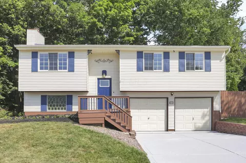 8122 Kingsley Dr, Reynoldsburg, OH 43068