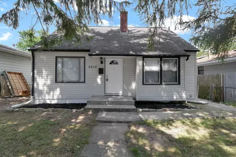 2215 Medina Ave, Columbus, OH 43211