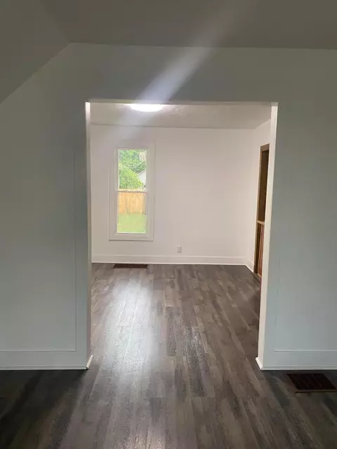579 Maple Ave, Newark, OH 43055 photo 11