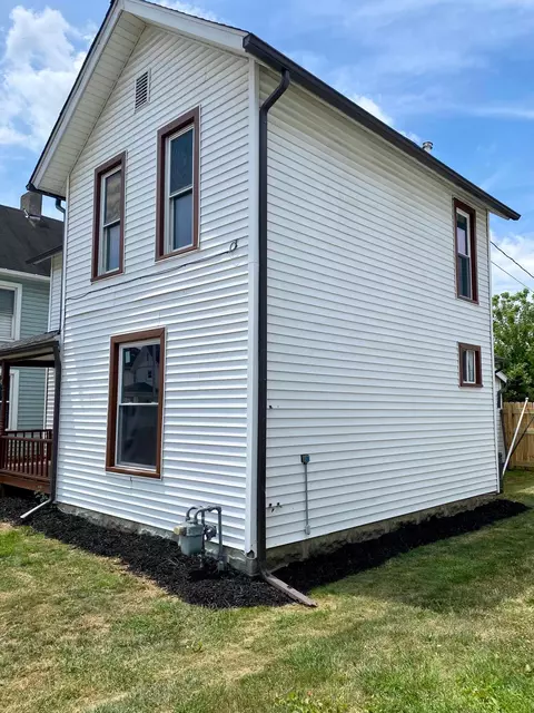 579 Maple Ave, Newark, OH 43055 photo 3