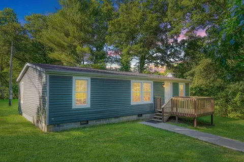 331 Massie Rd, Oak Hill, OH 45656