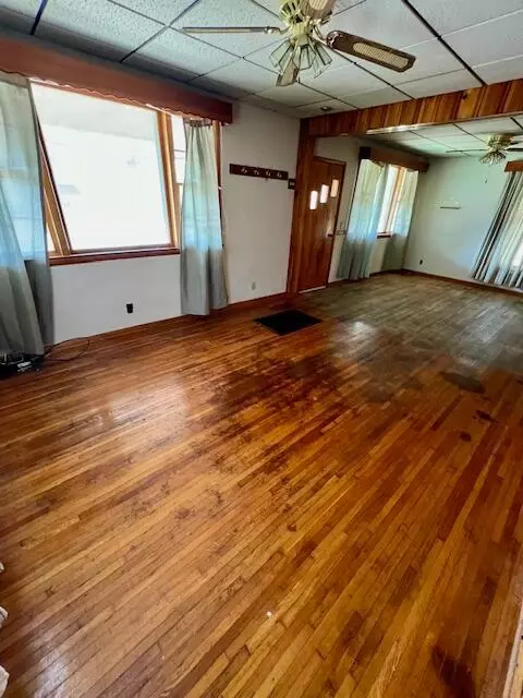 Living - 15 Broad St, Glouster, OH 45732 photo 6 of 6