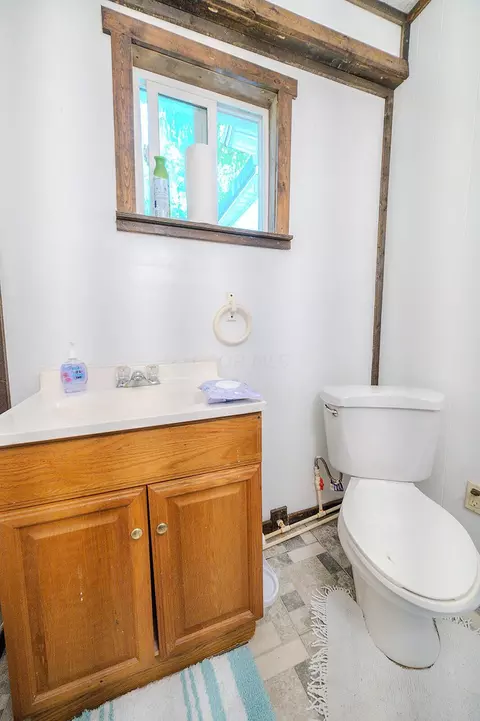 Bath - 8 Spring St, Glouster, OH 45732 photo 1 of 4