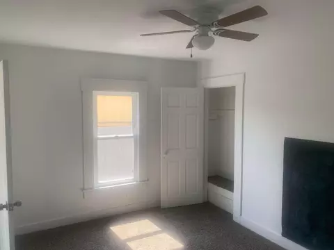 329 E Corwin St, Circleville, OH 43113 photo 5