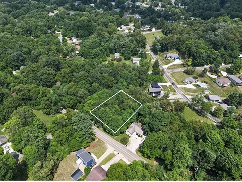 1244 Apple Valley Dr #ORCHARD HILLS 207, Howard, OH 43028