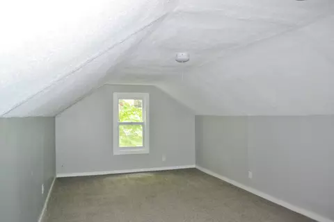 Bedroom - 1031 W Jefferson St, Springfield, OH 45506 photo 1 of 1