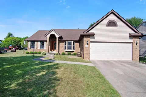 4601 Brownstone Dr, Hilliard, OH 43026