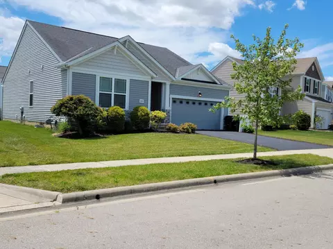 3939 Snowcreek Dr, Grove City, OH 43123