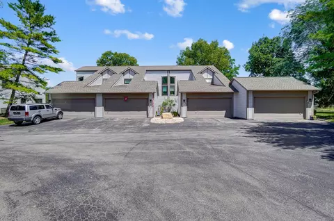 2713 Woodland Trail Dr #4, Columbus, OH 43231