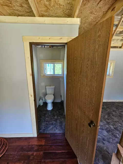 Bath - 31660 Molehan Rd, Vinton, OH 45686 photo 1 of 1