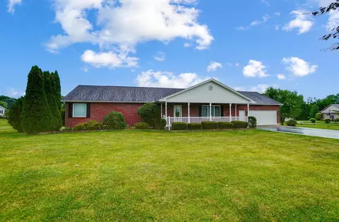 Exterior - 429 Reeder Rd, Blanchester, OH 45107 photo 3 of 16