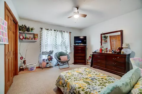 Bedroom - 429 Reeder Rd, Blanchester, OH 45107 photo 4 of 5