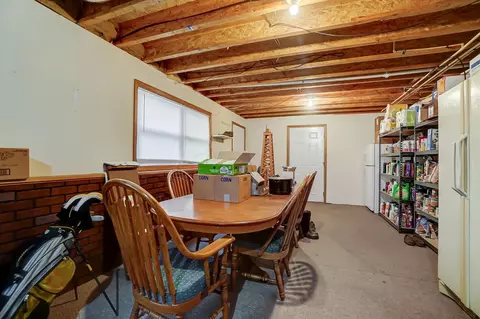 Dining - 429 Reeder Rd, Blanchester, OH 45107 photo 4 of 5