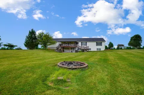 Exterior - 429 Reeder Rd, Blanchester, OH 45107 photo 14 of 16