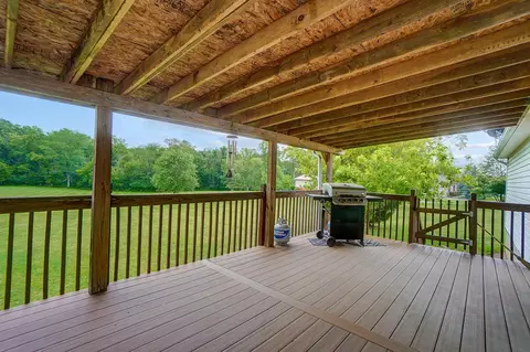 Exterior - 429 Reeder Rd, Blanchester, OH 45107 photo 10 of 16