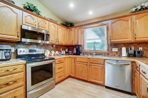 Kitchen - 429 Reeder Rd, Blanchester, OH 45107 photo 3 of 4