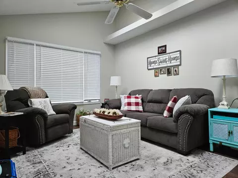 1668 Fox Ridge Dr, Springfield, OH 45503 photo 13
