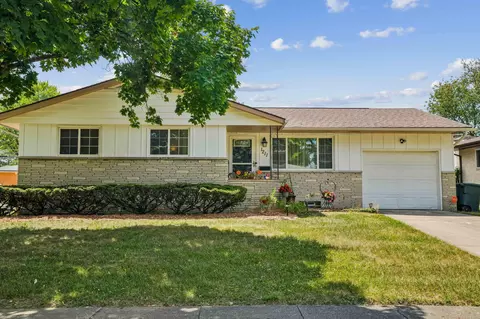 1211 Bernhard Rd, Columbus, OH 43227
