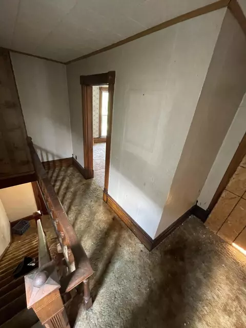 Entry Way - 120 E Ohio St, Kenton, OH 43326 photo 1 of 3